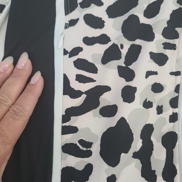 Tail Athleisure women's long sleeve full zipper leopard print Sz small Mob wife - Picture 4 of 13